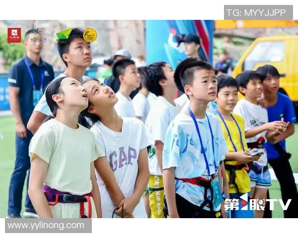 重庆攀岩队创历史新高助力攀岩配合排名再攀高峰 重庆攀岩队创历史新高助力攀岩配合排名再攀高峰