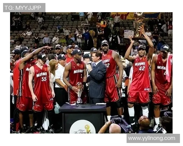 小牛队与热火的激烈对决谁能在NBA赛场上笑到最后